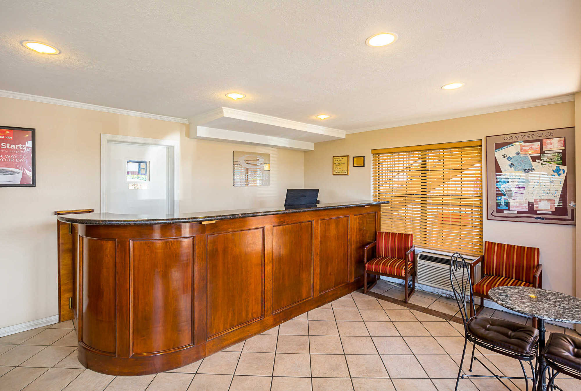 Econo Lodge Huntsville- University Area Interior foto