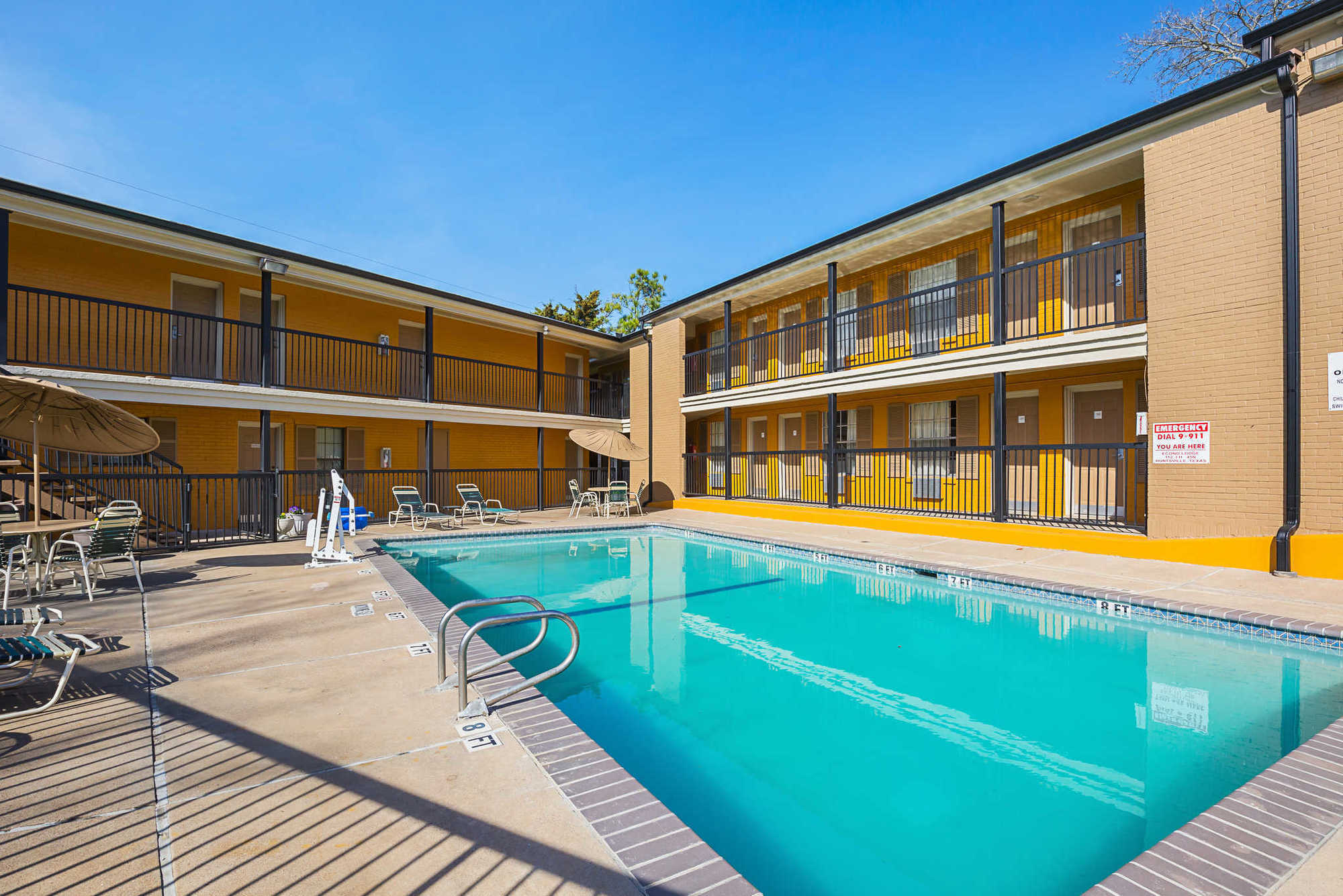 Econo Lodge Huntsville- University Area Instalações foto